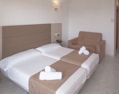 Hotel Roquetes Rooms - Formentera Break (Es Pujols, España)