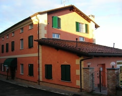 Hotel Borgovecchio (Montegrosso d'Asti, Italy)