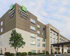 Holiday Inn Express & Suites Chicago O'Hare Airport, an IHG Hotel (Des Plaines, USA)