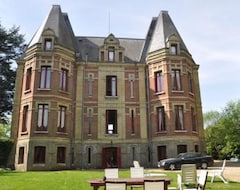 Bed & Breakfast Château de la Croix Bizet (Moulineaux, Pháp)