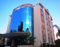 Hotel Ten Beacon (Pune, India)