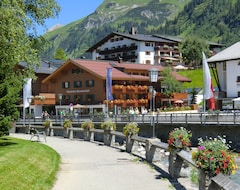 Hotel Garni Schneider (Lech am Arlberg, Austria)