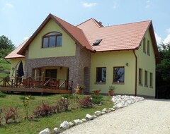 Hotel Villa Vinea (Etyek, Hungary)