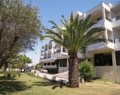 Khách sạn Hotel San Marina (Kavos, Hy Lạp)