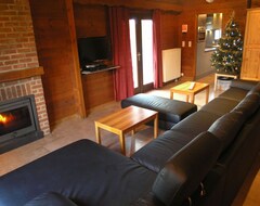 Toàn bộ căn nhà/căn hộ Comfortable Bungalow With Wellness Facilities Incl Sauna, Steam Room & Whirlpool (Houyet, Bỉ)