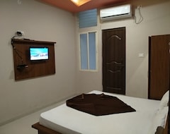 Khách sạn Trimurti Inn (Dhar, Ấn Độ)