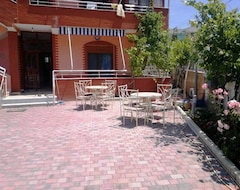 Otel Dhoma Dhe Garsonjere (Dıraç, Arnavutluk)