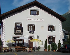 Hotel Crusch Alba (Scuol, Švicarska)