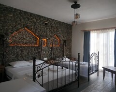 Khách sạn Laz Koyu Konukevi (Çanakkale, Thổ Nhĩ Kỳ)