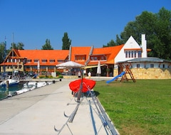 Hotel Balatonfoi Yacht Club Balatonkenese (Balatonkenese, Hungary)