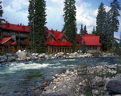 Khách sạn Post Hotel & Spa (Lake Louise, Canada)