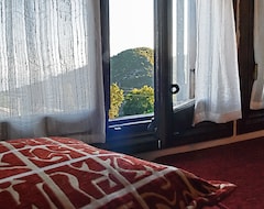 Hotel Archontiko Michopoulou (Vizitsa, Greece)