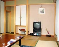 Oda ve Kahvaltı Minshuku Issikiso (Mihama, Japonya)