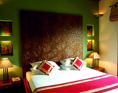 Hotel Vedic Village Spa Resort (Kolkata, India)