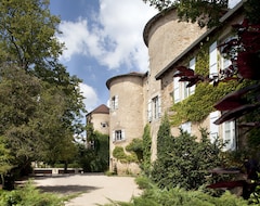 Hotel Château d'Igé (Igé, France)