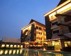 Hotel Bali World (Bandung, Endonezya)