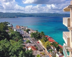 Hotel Skysuite Beachfront Montego Bay Club (Montego Bay, Jamaica)