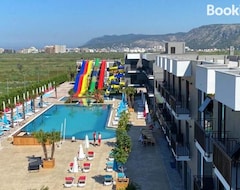 Hotel Nuevo Deluxe (Lezha, Albanija)