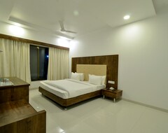 Khách sạn HOTEL DWARKA PARK (Shirdi, Ấn Độ)