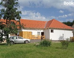 Casa/apartamento entero Lovas Udvar Vendeghaz (Óbánya, Hungría)