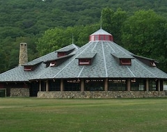 Hotel Overlook Lodge And Stone Cottages At Bear Mountain (Fort Montgomery, Sjedinjene Američke Države)