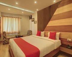 Khách sạn Collection O 140 Sholas Residency (Udhagamandalam, Ấn Độ)