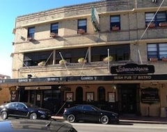 Hotel Shenanigans at The Imperial (Maitland, Australija)