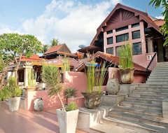 Khách sạn Hotel Seaview Patong (Patong Beach, Thái Lan)
