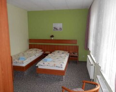Toàn bộ căn nhà/căn hộ Double Room 3 - Holiday Apartment U. Room Goldschmidt (Falkenstein/Harz, Đức)