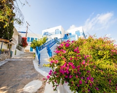 Hotel St.George Valsamitis (Katapola, Greece)