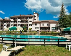 Khách sạn Hotel Verdeneve (Opi, Ý)
