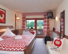 Khách sạn Dz Apfelzimmer 5 - Land-Gut-Hotel Sleeping Beauty (Höchst im Odenwald, Đức)