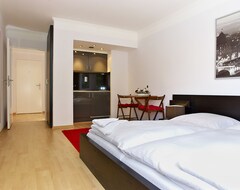 Hotelli Q Damm Apartments (Berliini, Saksa)