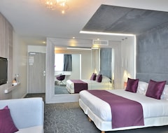 Cezanne Hotel Spa (Cannes, France)