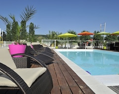 Brit Hotel Hermes (Couchey, France)