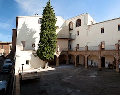 Hostel Alberg de Talarn (Talarn, Spain)