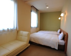 Suizenji Comfort Hotel (Kumamoto, Japan)
