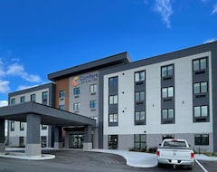 Hotel Comfort Inn & Suites (Carleton Place, Canadá)