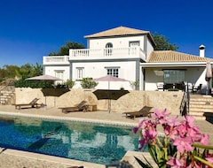 Tüm Ev/Apart Daire Luxury Villa, Quiet Hilltop Location, Beautiful Sea View, Large Pool, Free WiFi (Tavira, Portekiz)