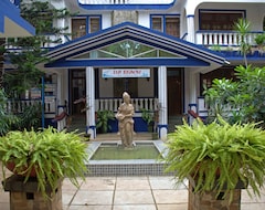 Otel Lui Beach Resort (Candolim, Hindistan)