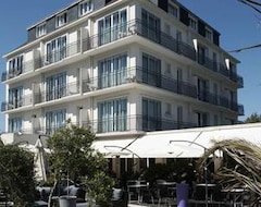 Hotel Kastel & Spa Avec Piscine D'Eau De Mer Chauffee (Benodet, Fransa)