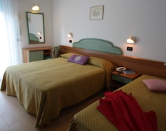 Hotel K2 (Bellaria-Igea Marina, Italy)
