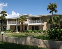 Apart Otel Camelot by the Sea (St. Pete Beach, ABD)