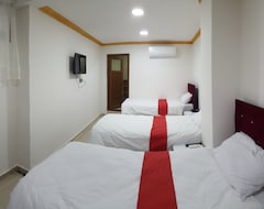 Otel Kervan Sarayı (Şanlıurfa, Türkiye)
