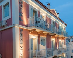 7 Brothers Hotel (Poros-City, Yunanistan)