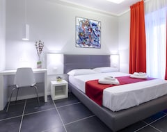 Khách sạn Home Town Suites (Rome, Ý)