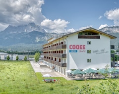 Khách sạn Cooee alpin Hotel Kitzbüheler Alpen (St. Johann, Áo)