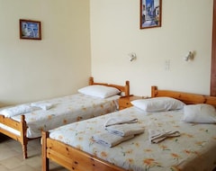 Pansiyon Nicole Rooms (Paleochora, Yunanistan)