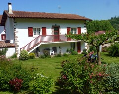 Koko talo/asunto Cottage Detached House And Its Garden 4 To 7 People (Bidarray, Ranska)