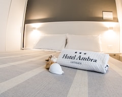 Khách sạn Ambra Hotel Cattolica (Cattolica, Ý)
